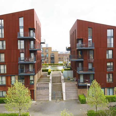 Stylish Surrey Quays Apartment - 10 Mins From Station London Exterior foto