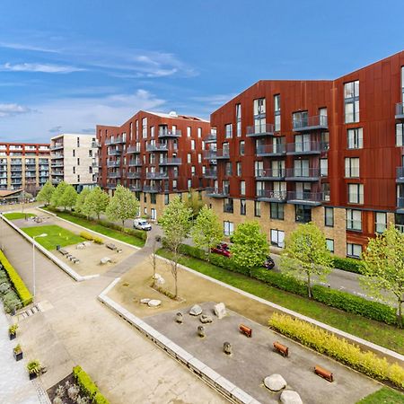 Stylish Surrey Quays Apartment - 10 Mins From Station London Exterior foto